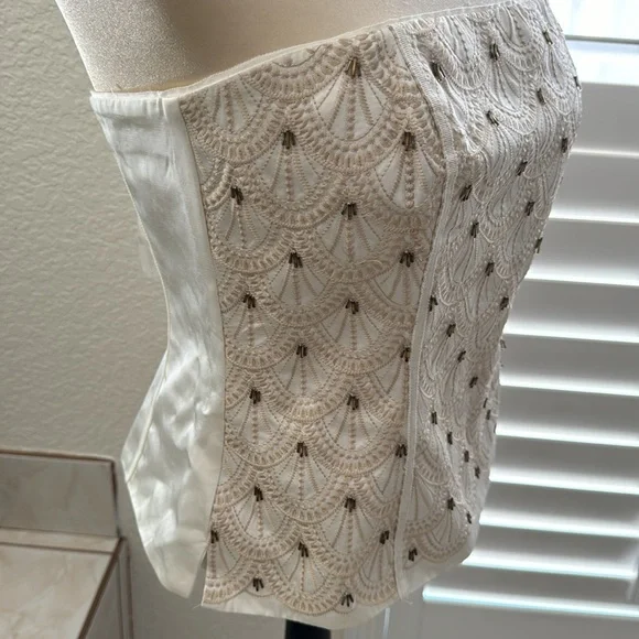 White House Black Market…Ecru Color Bustier… New With Tag and Straps - Picture 7 of 11